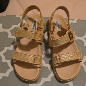 Steve Madden Mona Raffia Sandals